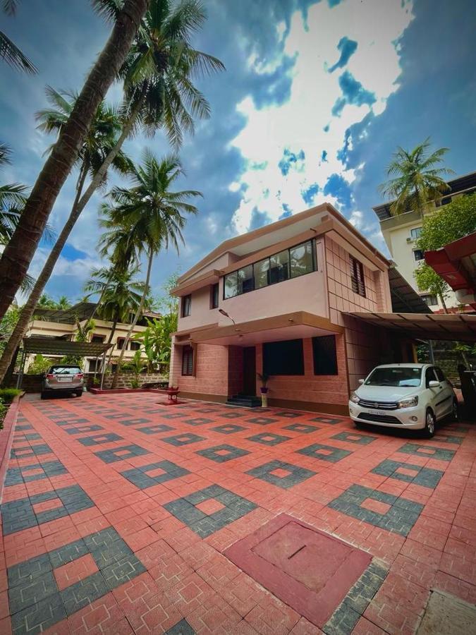 Holiday Home #Vibrant#Hear Of The City #Family Only Мангалор Экстерьер фото